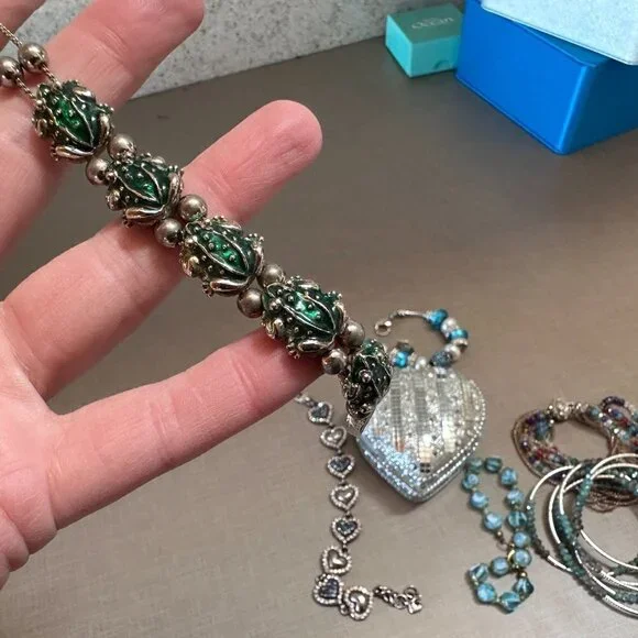 Set of 9 Bracelets including Brighton and Vintage. & cute Heart Embelished Box - Picture 3 of 15